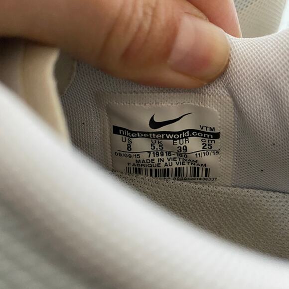 Nike Air Max Sequent Sneakers White Gray 719916-100 Women's 8 - Picture 3 of 7